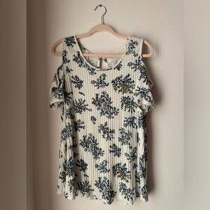 Lucky Brand Crème Cold Shoulder Top 1X